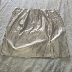 Timing Metallic Cream Mini Skirt with Side Slit